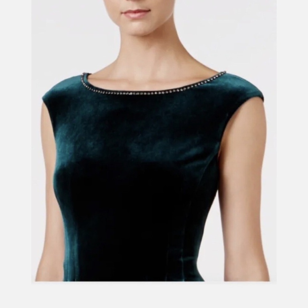 Vince Camuto Elegant Green Velvet Dress NWOT